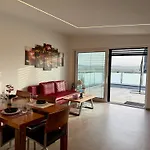 Mchome Neues Und Sonniges Doppelhaus, 1 Mit Grosse Terrasse Und E-ladestation In Bei Graz Lejlighed Dobl-Zwaring