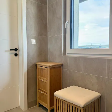 Apartment Neue Und Sonnige Doppelhaushaelfte In Bei Graz 1 *