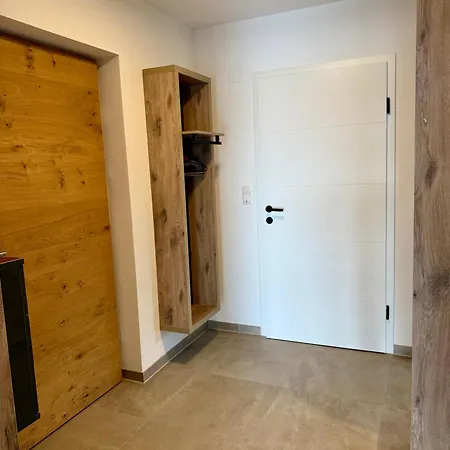 شقة Mc Neues Und Sonniges Doppelhaus, 1 Mit Grosse Terrasse Und E-ladestation In Bei Graz