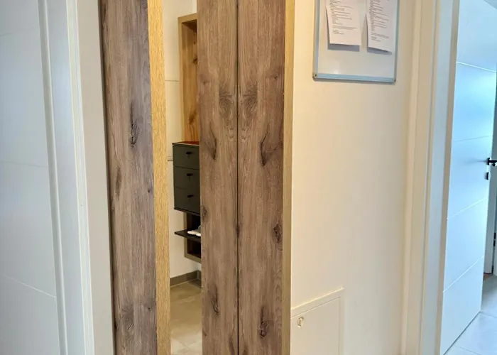 Mc Neues Und Sonniges Doppelhaus, 1 Mit Grosse Terrasse Und E-ladestation In Bei Graz *