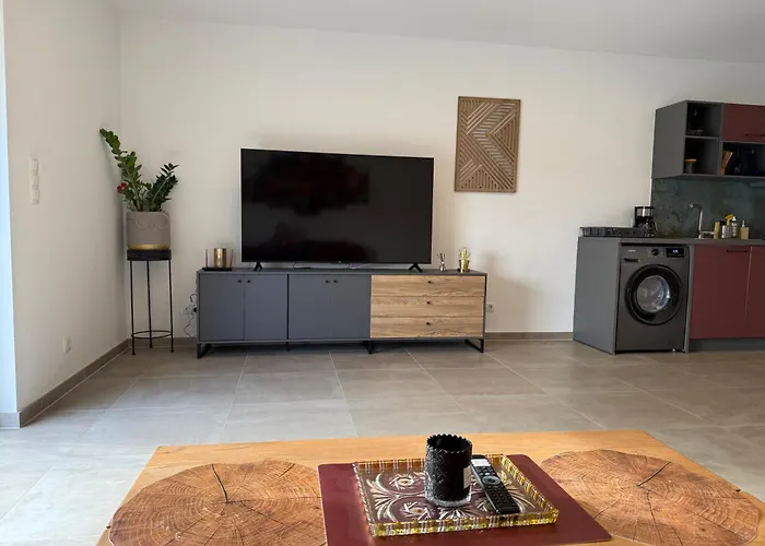 アパート Mc Neues Und Sonniges Doppelhaus, 1 Mit Grosse Terrasse Und E-ladestation In Bei Graz