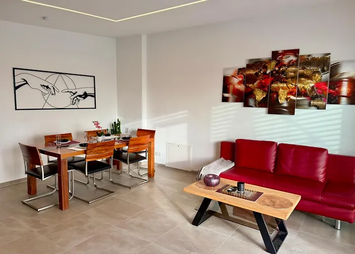 公寓 Mc Neues Und Sonniges Doppelhaus, 1 Mit Grosse Terrasse Und E-ladestation In Bei Graz *