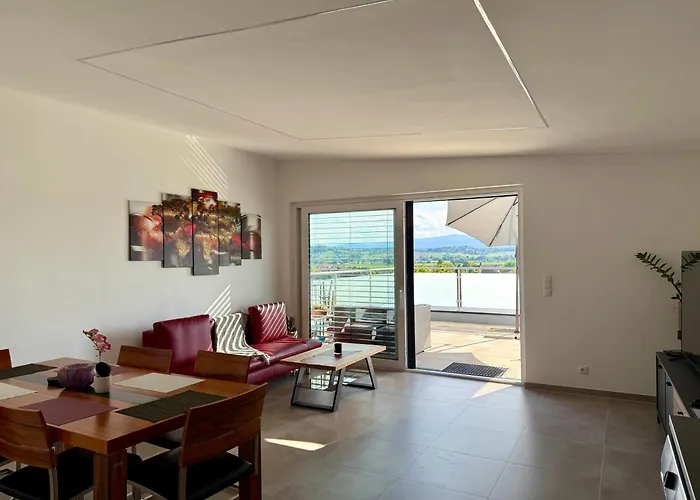 Mc Neues Und Sonniges Doppelhaus, 1 Mit Grosse Terrasse Und E-ladestation In Bei Graz *